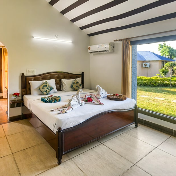 tusk-and-roar-corbett-resort-gallery3