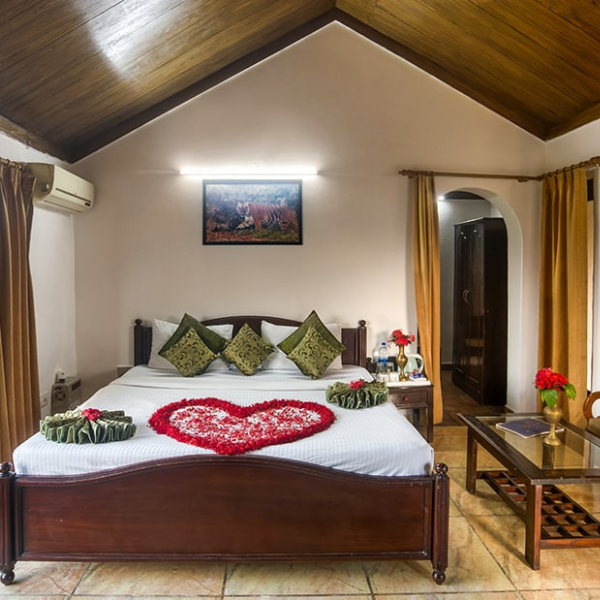 tusk-and-roar-corbett-resort-gallery4